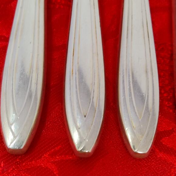 6X BK Antique Rogers Bros Insico Silhouette Silver Plated Short Butter Knives - Picture 11 of 11